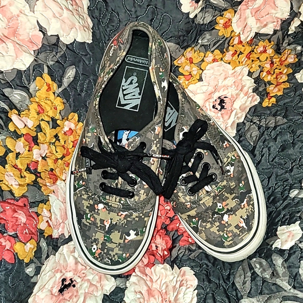 Nintendo x Vans duck hunt shoes